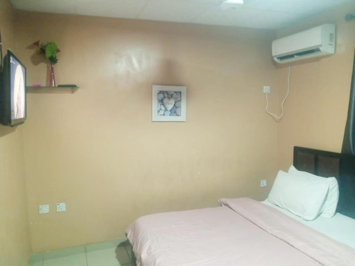 Staycation Suites And Apartment Lagos Kültér fotó