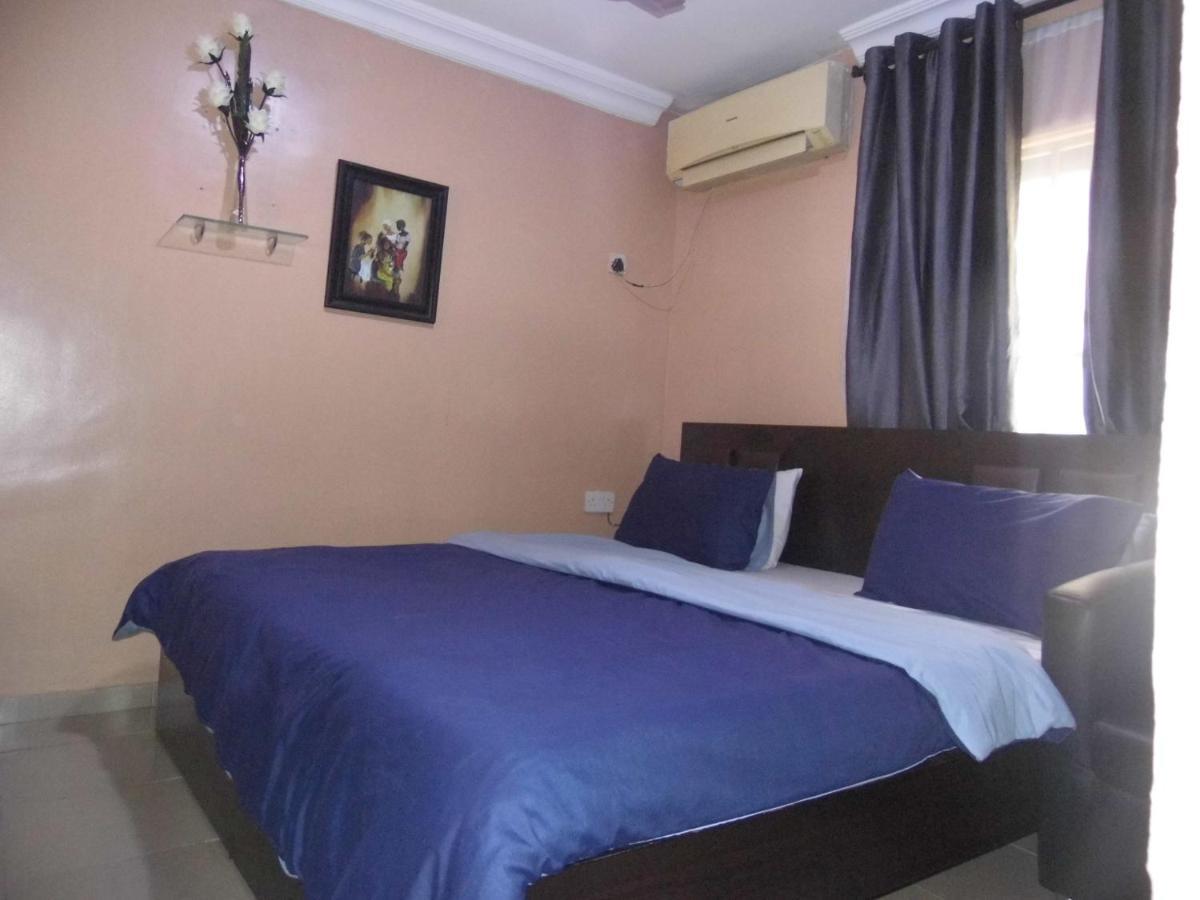 Staycation Suites And Apartment Lagos Kültér fotó