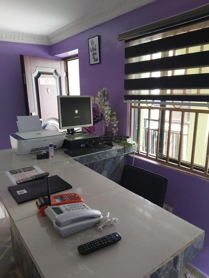 Staycation Suites And Apartment Lagos Kültér fotó