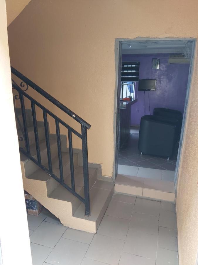 Staycation Suites And Apartment Lagos Kültér fotó